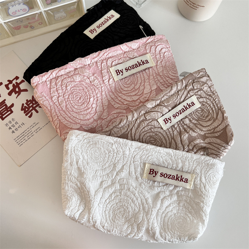 French Embossed Flowers Travel - Travel Accessories Kit For Women ulasan dan harga
