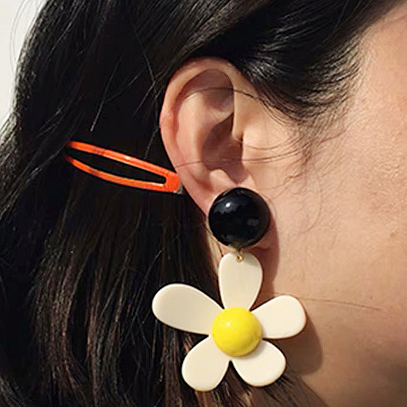 Korean Colorful Acrylic Flower - Travel Accessories Dropshipping ulasan dan harga